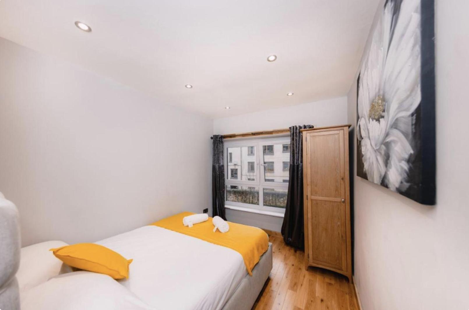 Superb Luxury Apartment By Canal - Central 爱丁堡 外观 照片