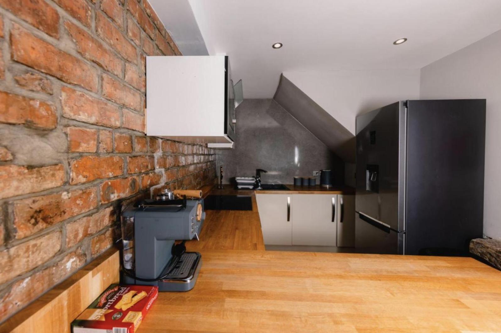 Superb Luxury Apartment By Canal - Central 爱丁堡 外观 照片